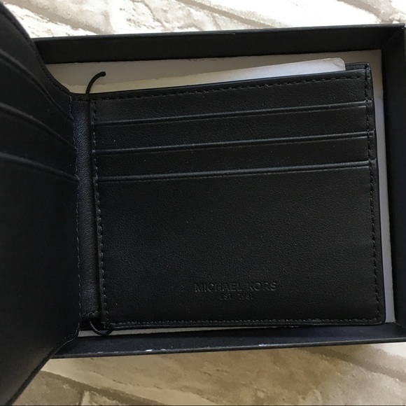 Michael Kors Andy Slim Billfold Wallet - Picture 5 of 7